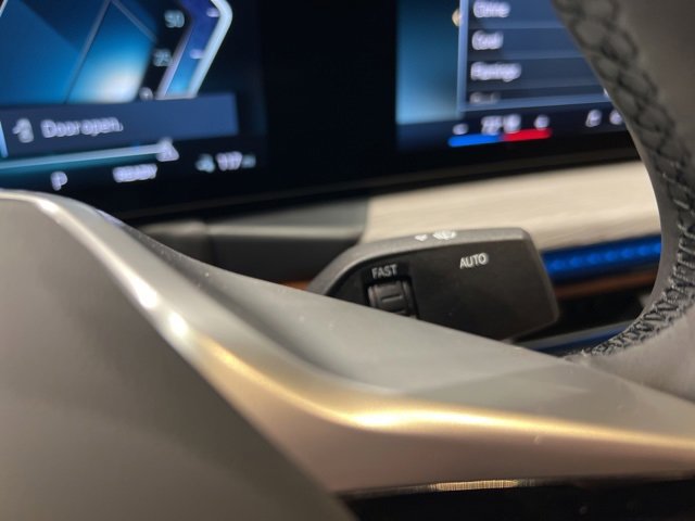 Used 2025 BMW i4 xDrive40i image 39