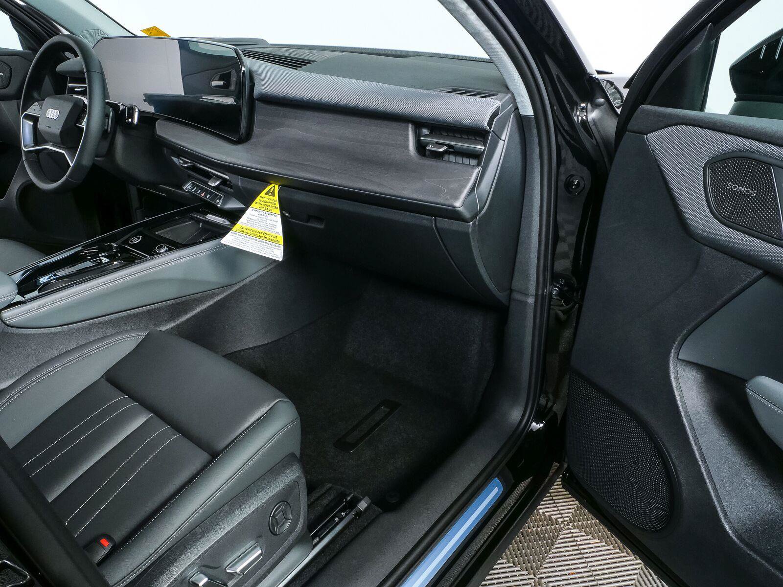 New 2026 Audi Q3 quattro 2.0T AWD/4WD image 26