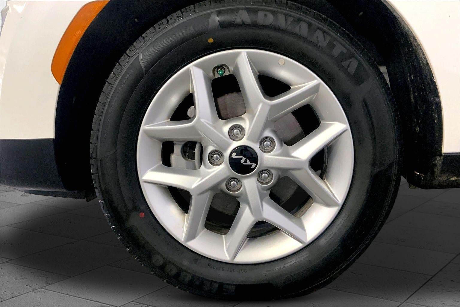 Certified 2025 Kia Soul LX FWD image 9
