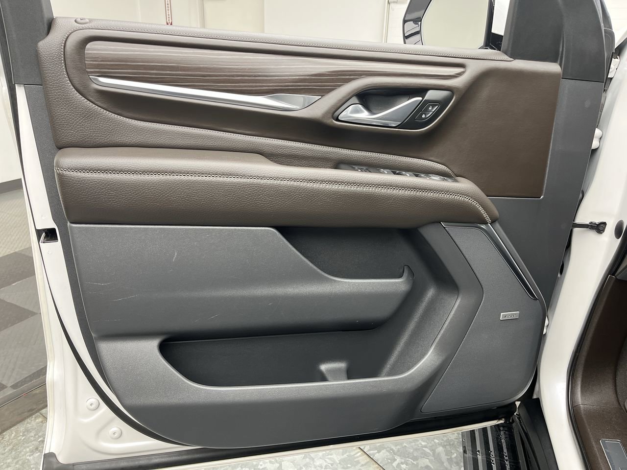 Certified 2021 GMC Yukon Denali w/ Denali Premium Package AWD/4WD image 9
