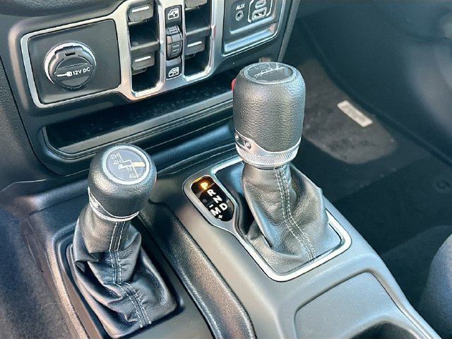 New 2026 Jeep Gladiator Sport AWD/4WD image 16