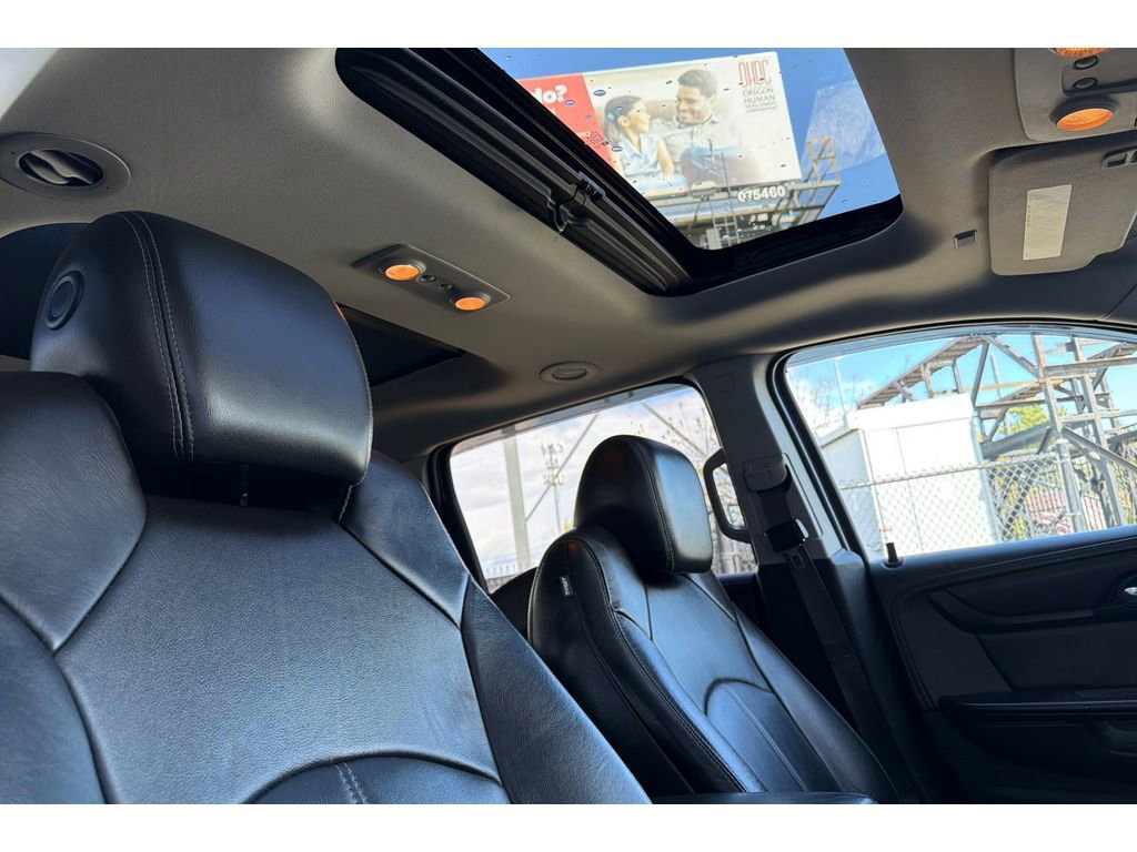 Used 2014 Chevrolet Traverse LT w/ LPO, 'HIT The Road' Package image 20
