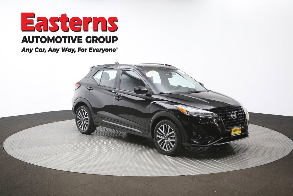 Used 2024 Nissan Kicks SR image 48