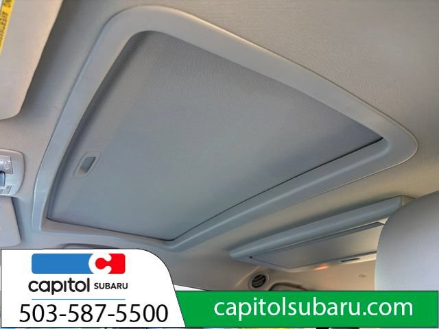 Used 2020 Toyota Sienna XLE Premium FWD image 17