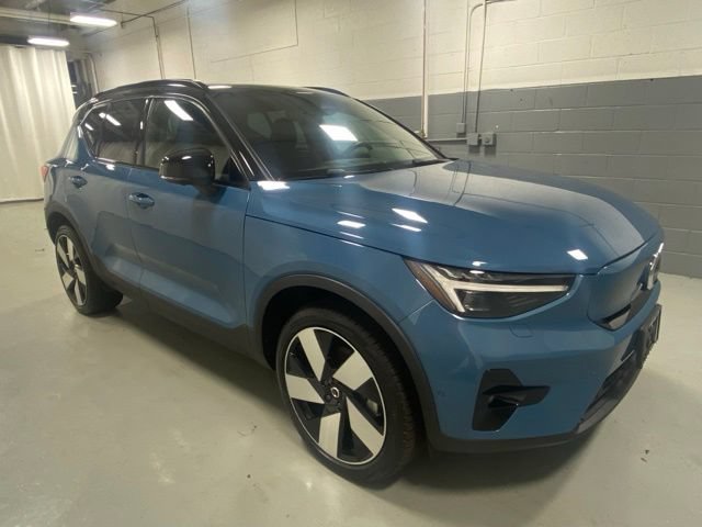 Used 2023 Volvo XC40 Recharge Ultimate w/ Protection Package Premier AWD/4WD image 4