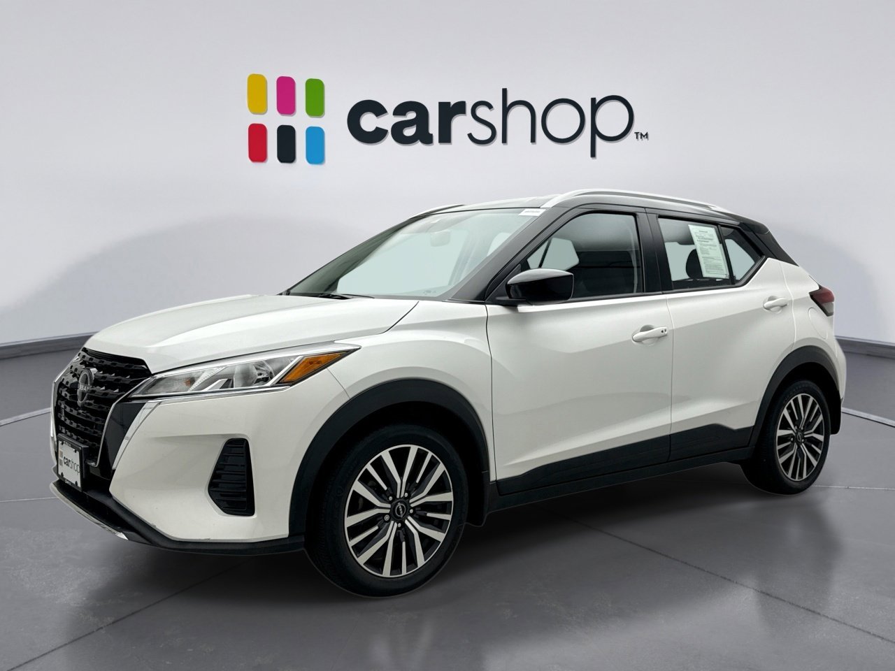 Used 2023 Nissan Kicks SV FWD image 1