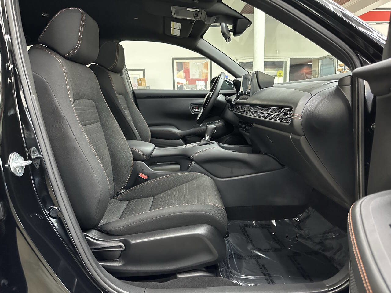 Used 2023 Honda HR-V Sport image 17