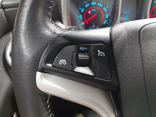 Used 2015 Chevrolet Camaro LT RWD image 28