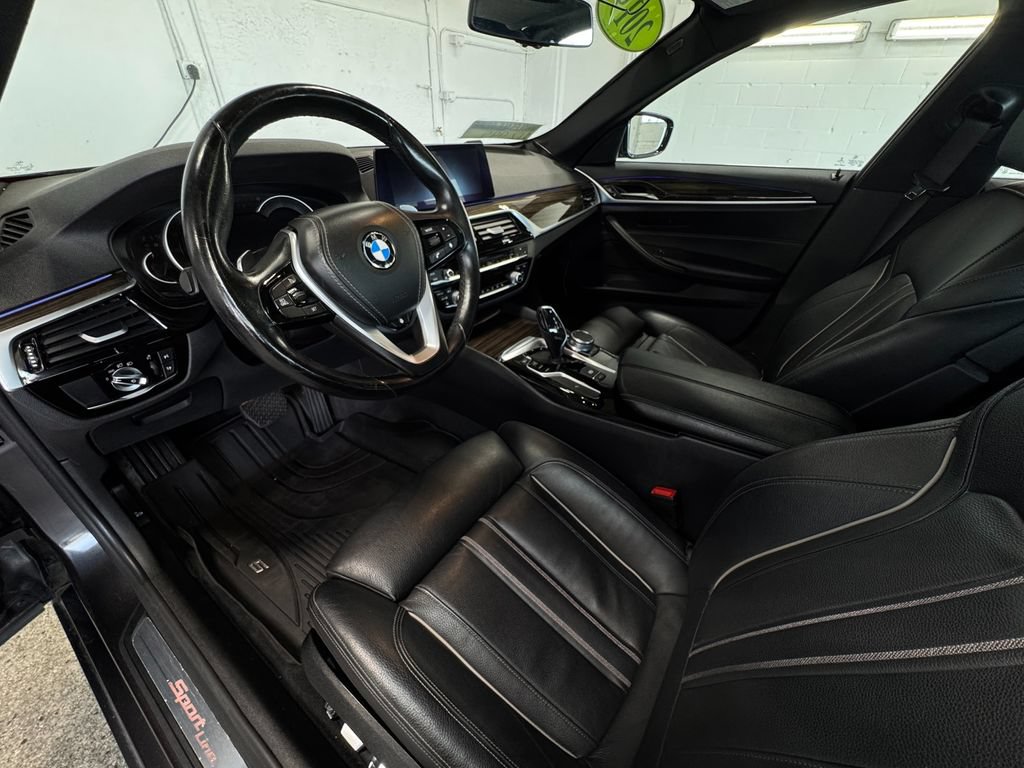 Used 2019 BMW 540i xDrive w/ Convenience Package AWD/4WD image 14