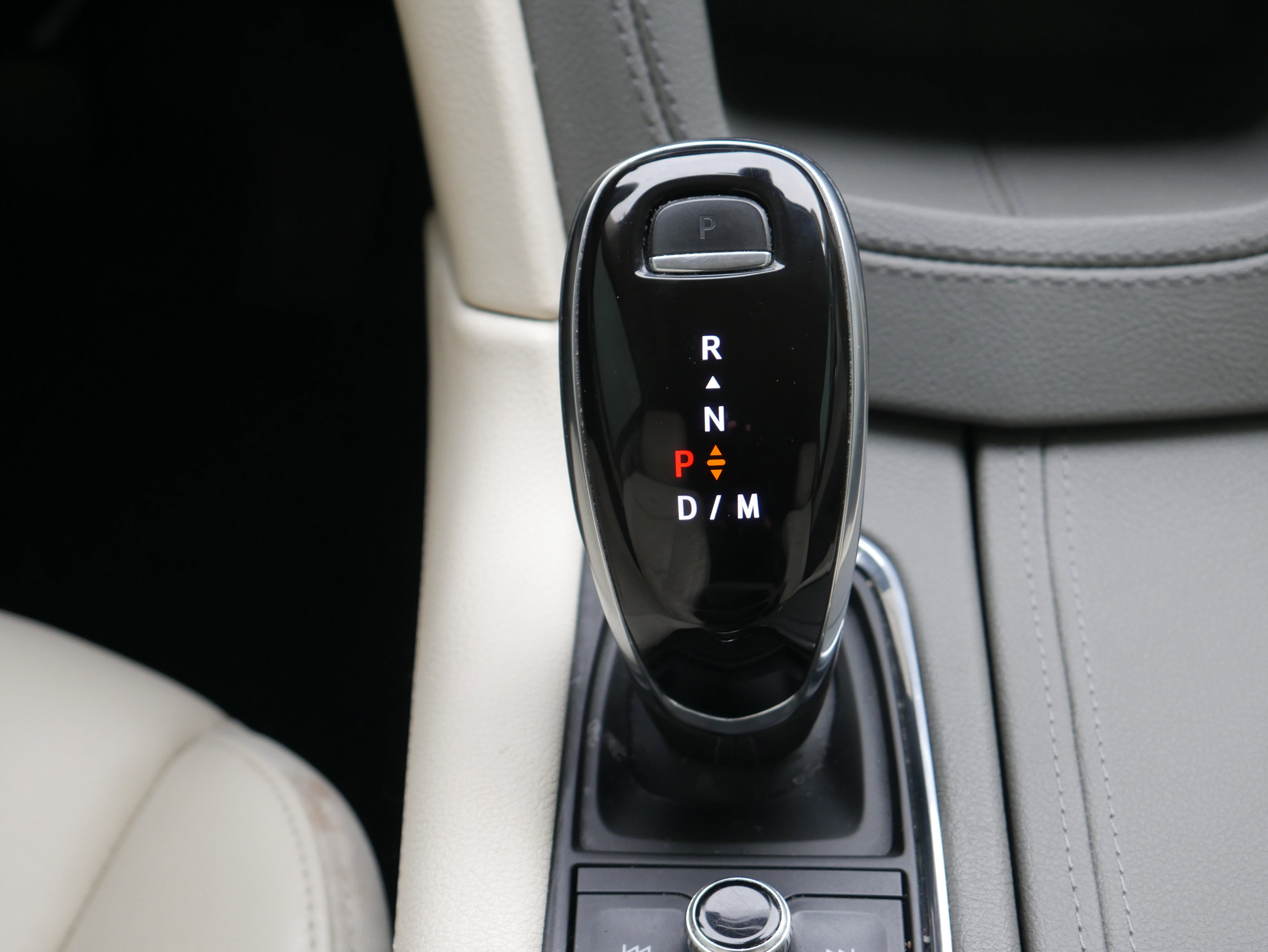 Certified 2022 Cadillac XT6 Premium Luxury w/ Technology Package image 22