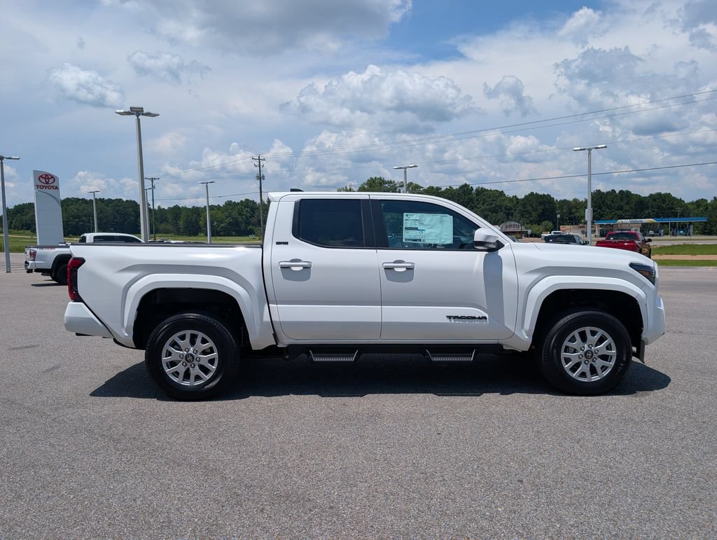 New 2026 Toyota Tacoma SR5 AWD/4WD image 6