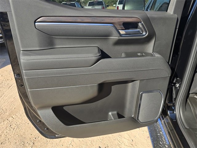 New 2026 GMC Sierra 1500 SLT image 11