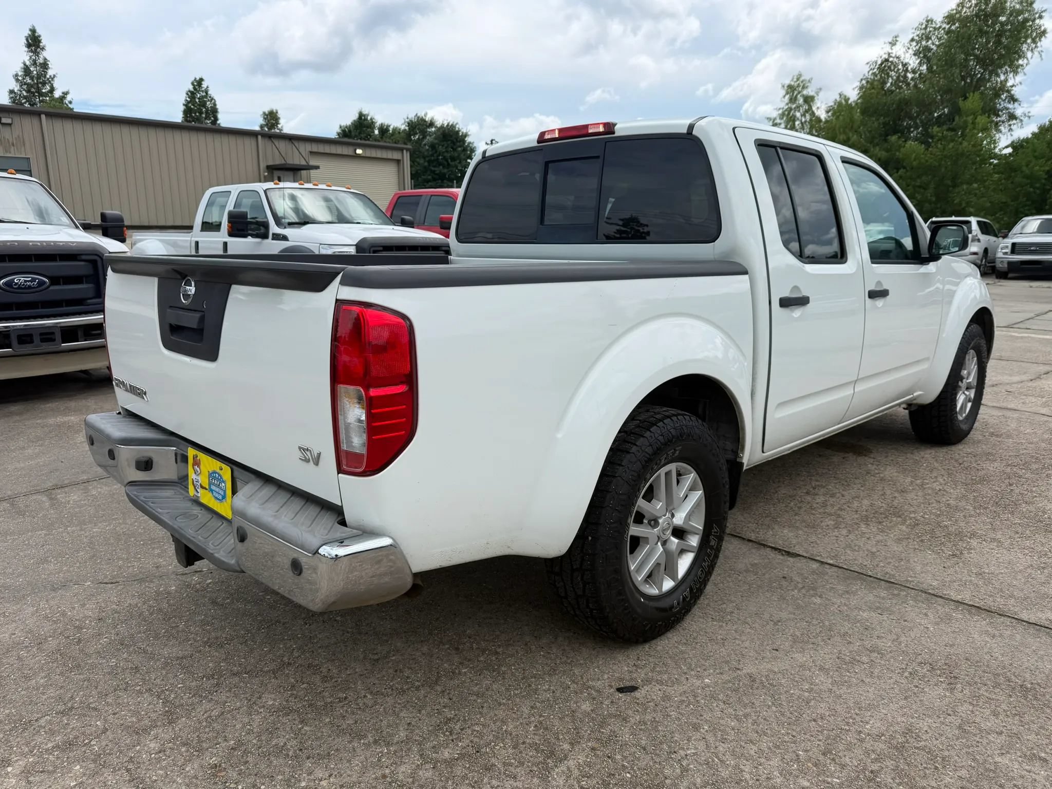 Used 2016 Nissan Frontier SV w/ SV Value Truck Package RWD image 5