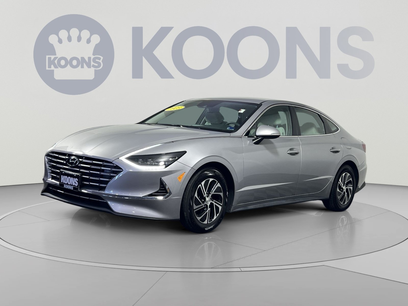 Used 2023 Hyundai Sonata Blue FWD image 1