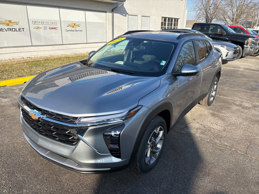 New 2026 Chevrolet Trax LT w/ Driver Confidence Package image 1