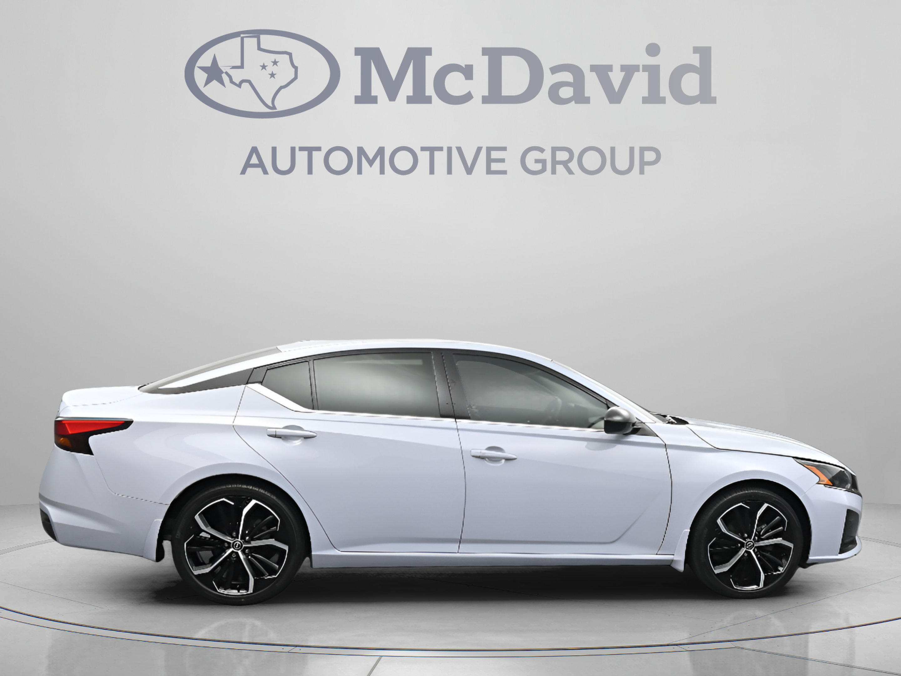 Used 2024 Nissan Altima 2.5 SR w/ SR Premium Package FWD image 9