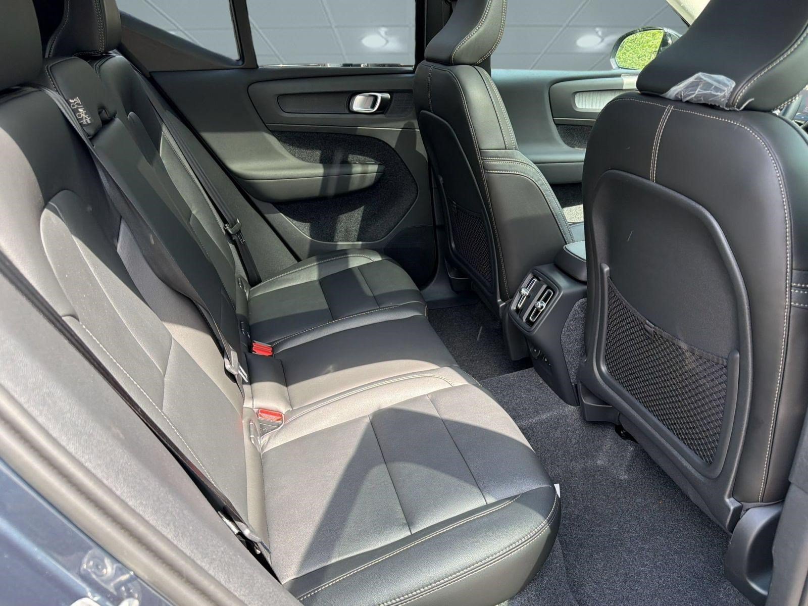 New 2026 Volvo XC40 B5 Ultra w/ Climate Package AWD/4WD image 30