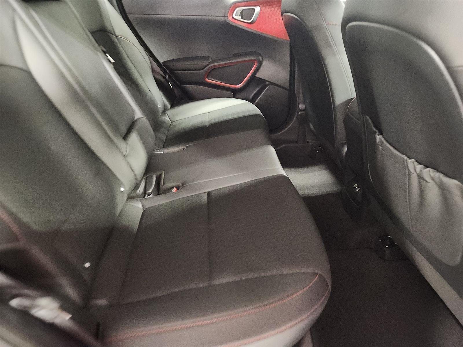 Used 2025 Kia Soul GT-Line w/ GT-Line Technology Package FWD image 27