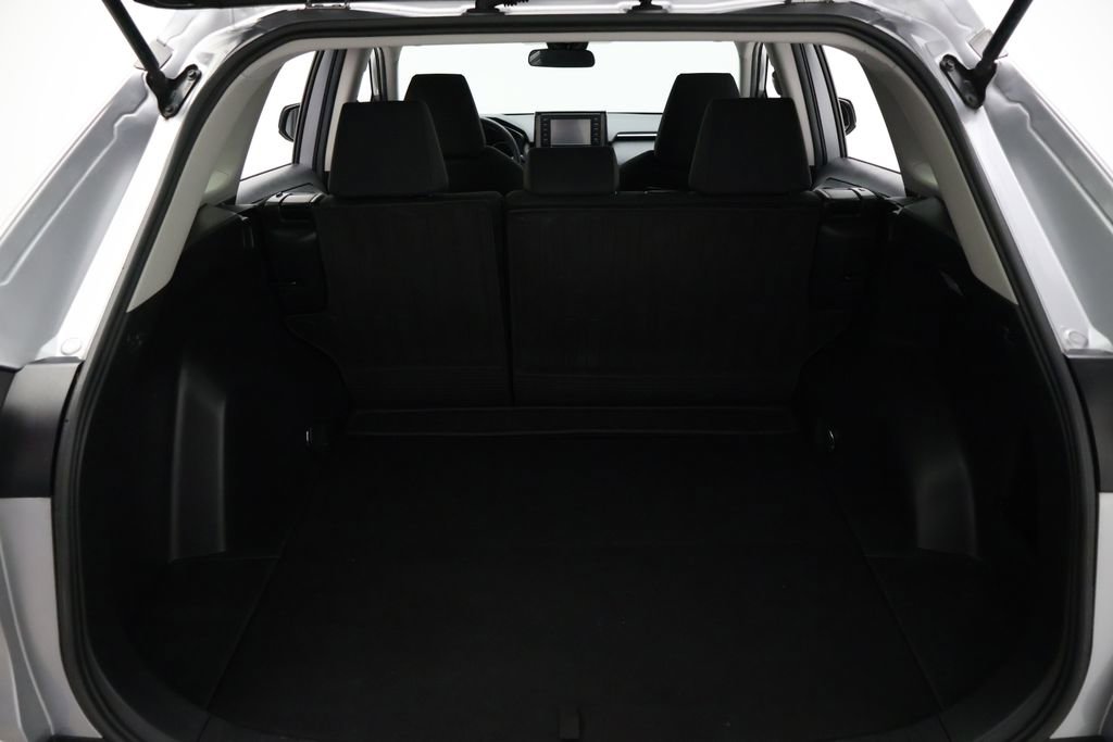 Certified 2021 Toyota RAV4 LE image 22
