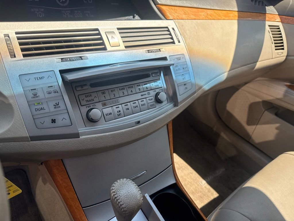 Used 2006 Toyota Avalon XLS FWD image 10
