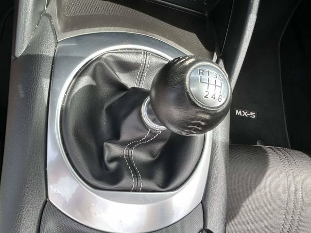 Used 2023 MAZDA MX-5 Miata Sport RWD image 26