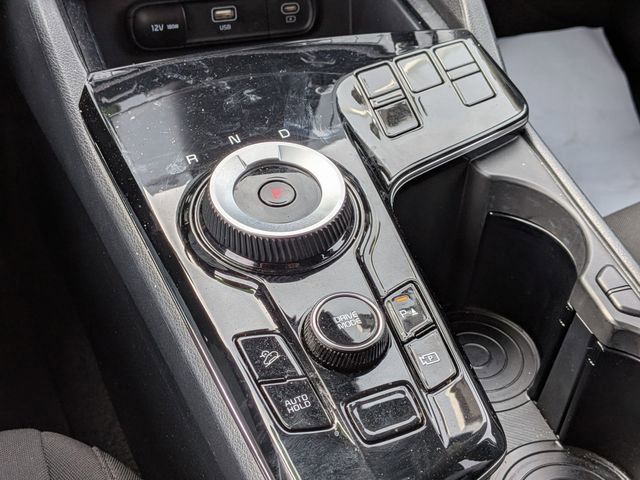 Used 2025 Kia Sportage LX FWD image 18