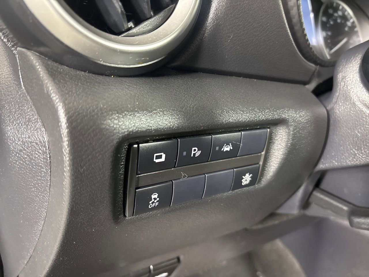 Used 2024 Nissan Versa S w/ Trunk Package image 9