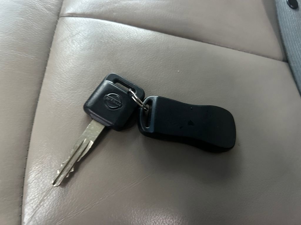 Used 2014 Nissan NV 3500 SL w/ Technology Package image 33