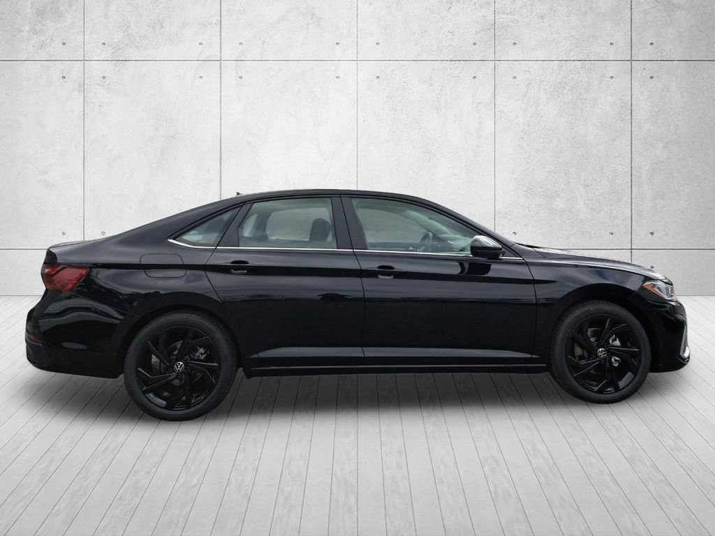New 2026 Volkswagen Jetta SE FWD image 4
