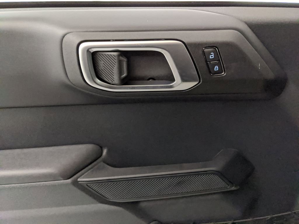 New 2025 Ford Bronco Badlands image 21