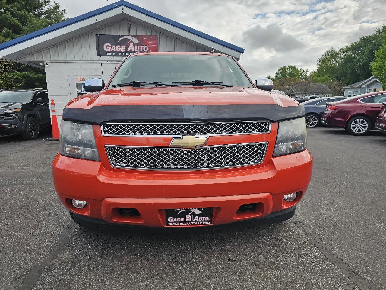 Used 2011 Chevrolet Avalanche LTZ AWD/4WD image 3