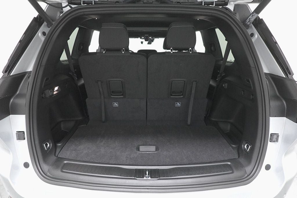 Certified 2025 Jeep Grand Cherokee L Laredo w/ Luxury Tech Group I AWD/4WD image 32