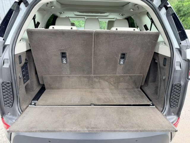 Used 2018 Land Rover Discovery HSE Luxury AWD/4WD image 16