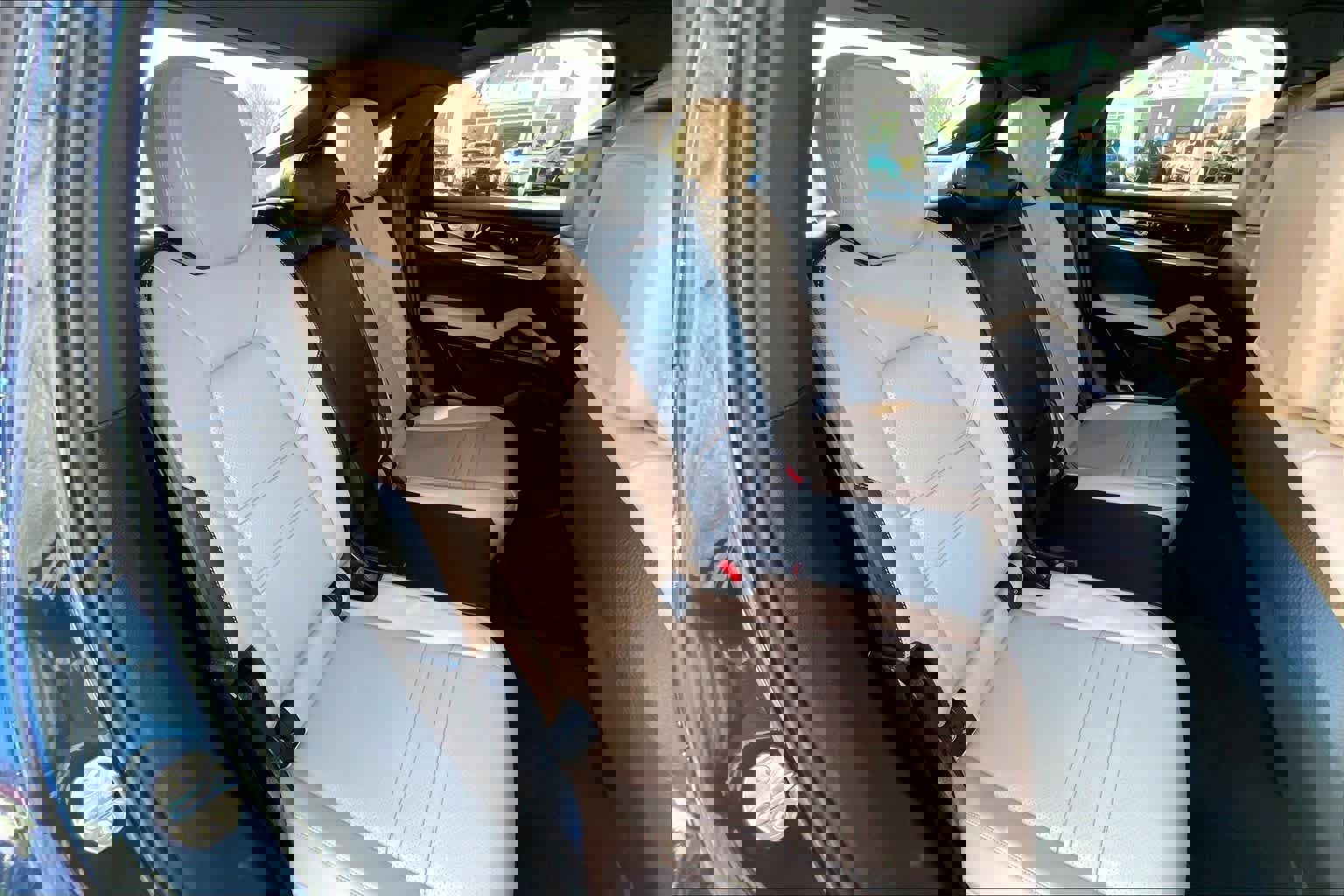 Used 2026 Porsche Cayenne Coupe image 19