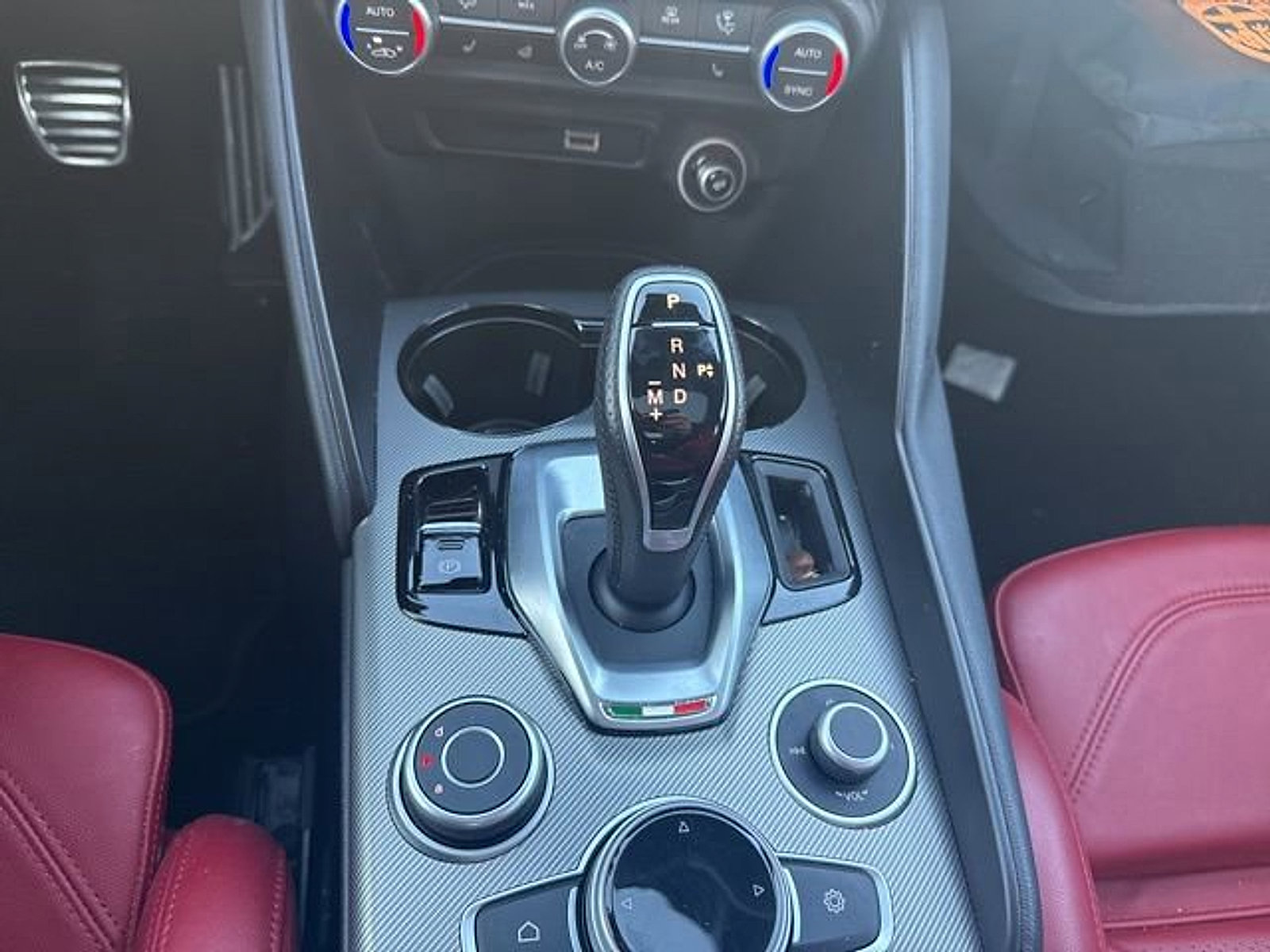 Used 2024 Alfa Romeo Giulia Veloce image 13