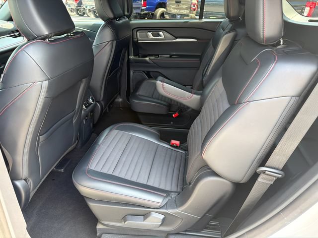 Used 2025 Ford Explorer ST-Line AWD/4WD image 23