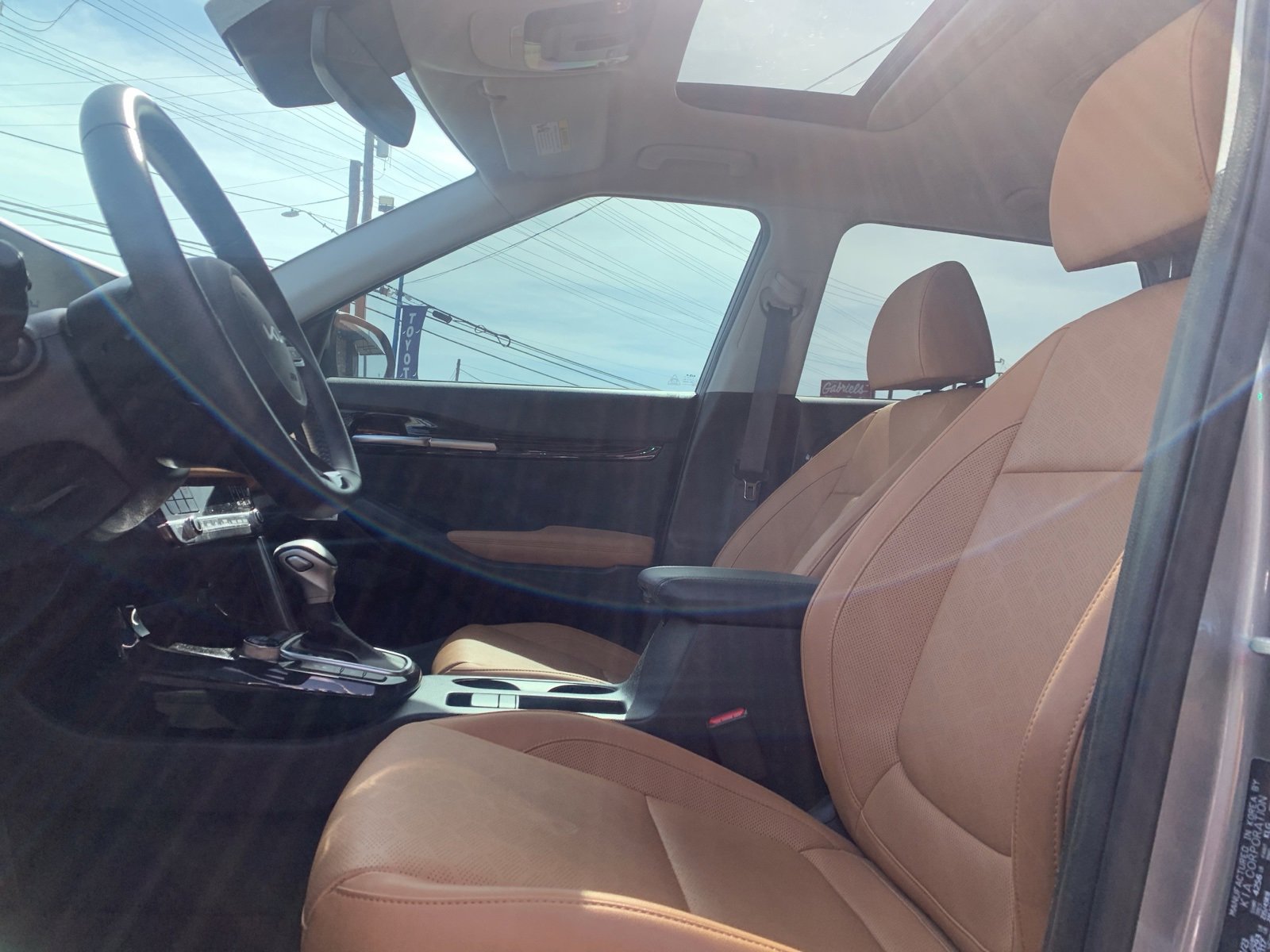 Used 2024 Kia Seltos SX w/ SX Sunroof Package image 7