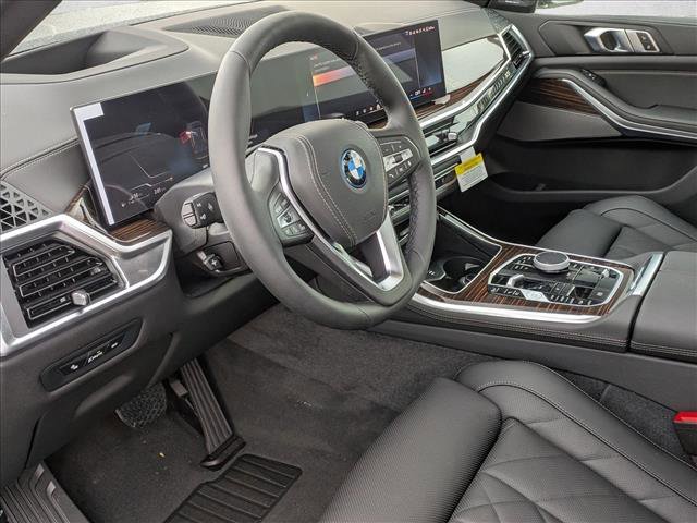 New 2026 BMW X5 xDrive50e image 3