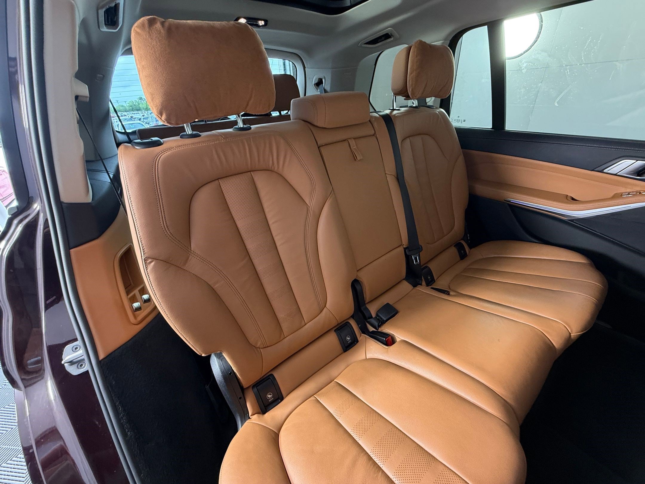 Used 2022 BMW X7 xDrive40i w/ Executive Package image 34