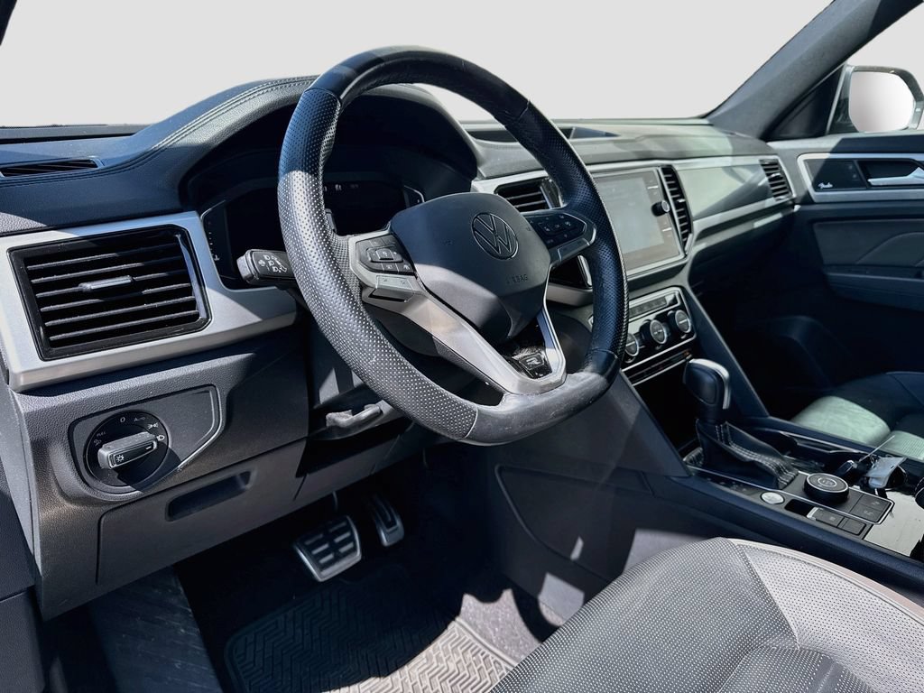 Used 2023 Volkswagen Atlas Cross Sport SEL Premium R-Line AWD/4WD image 9