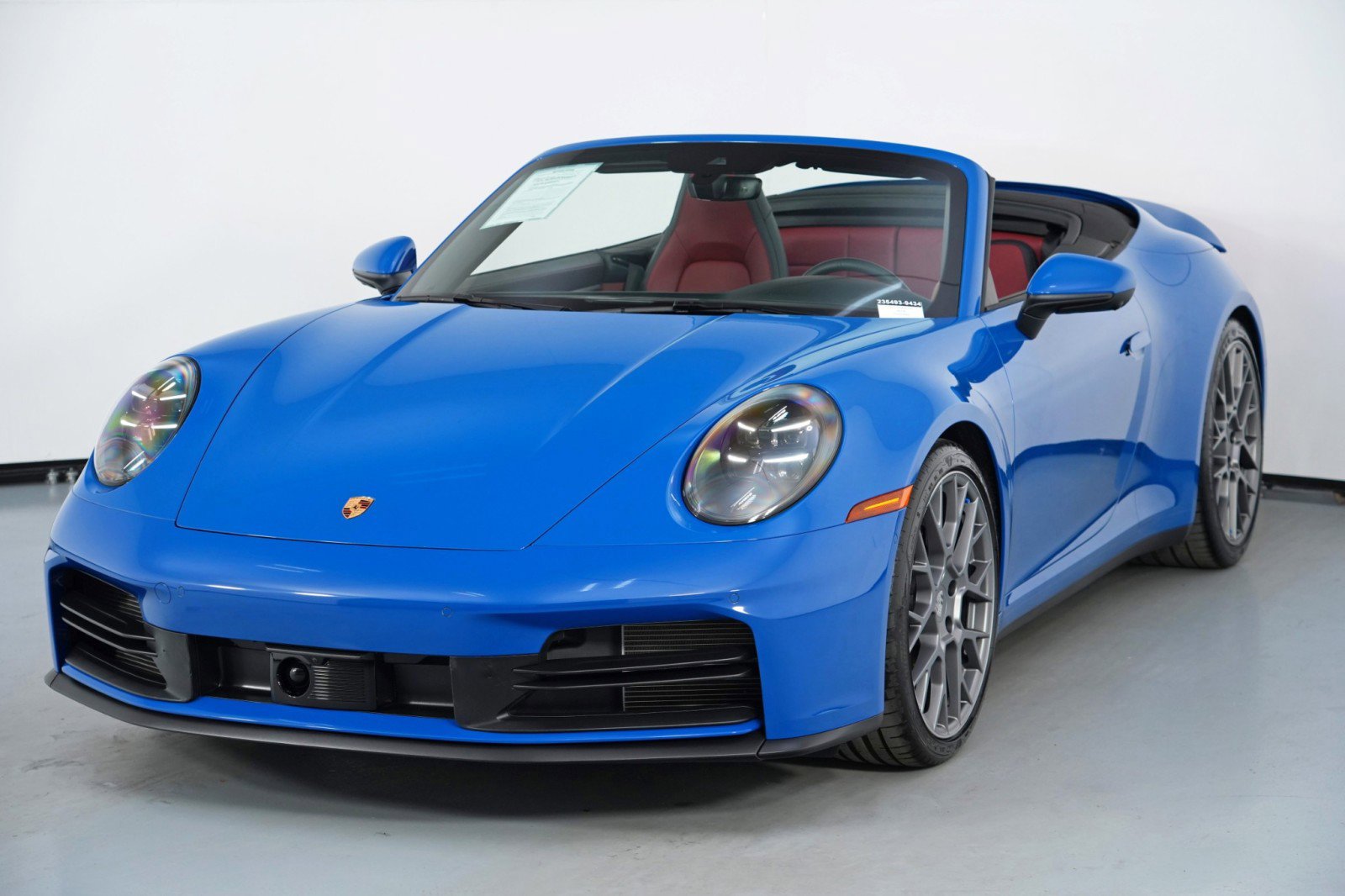 Used 2025 Porsche 911 Carrera RWD image 48