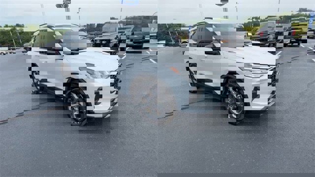 Certified 2025 Ford Escape ST-Line image 2