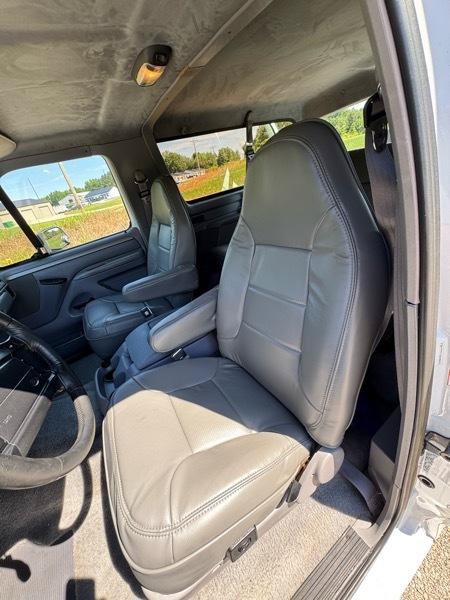 Used 1995 Ford Bronco XLT AWD/4WD image 12