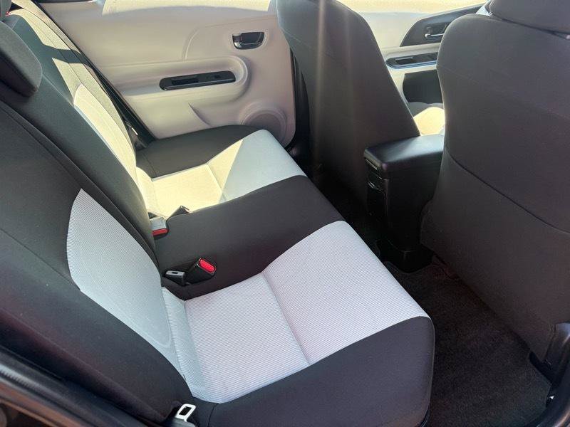 Used 2012 Toyota Prius C Three FWD image 7