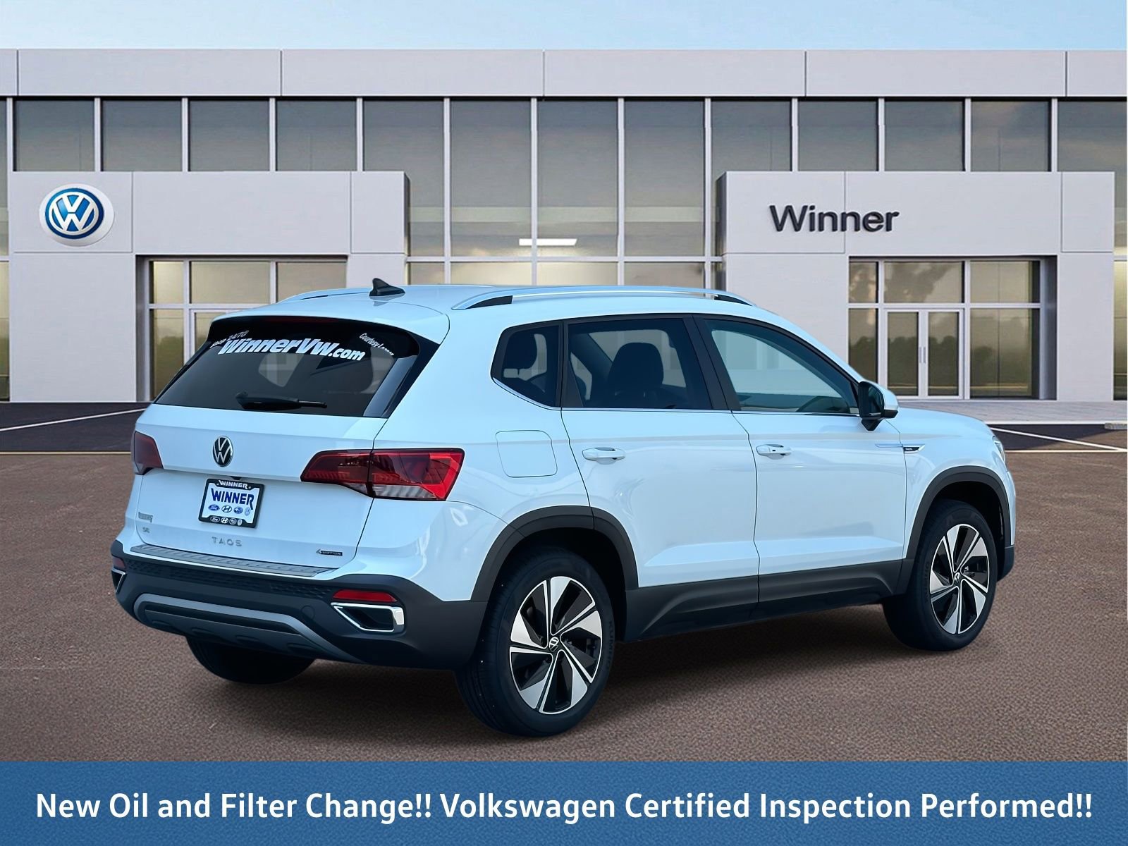 Certified 2024 Volkswagen Taos SE image 5