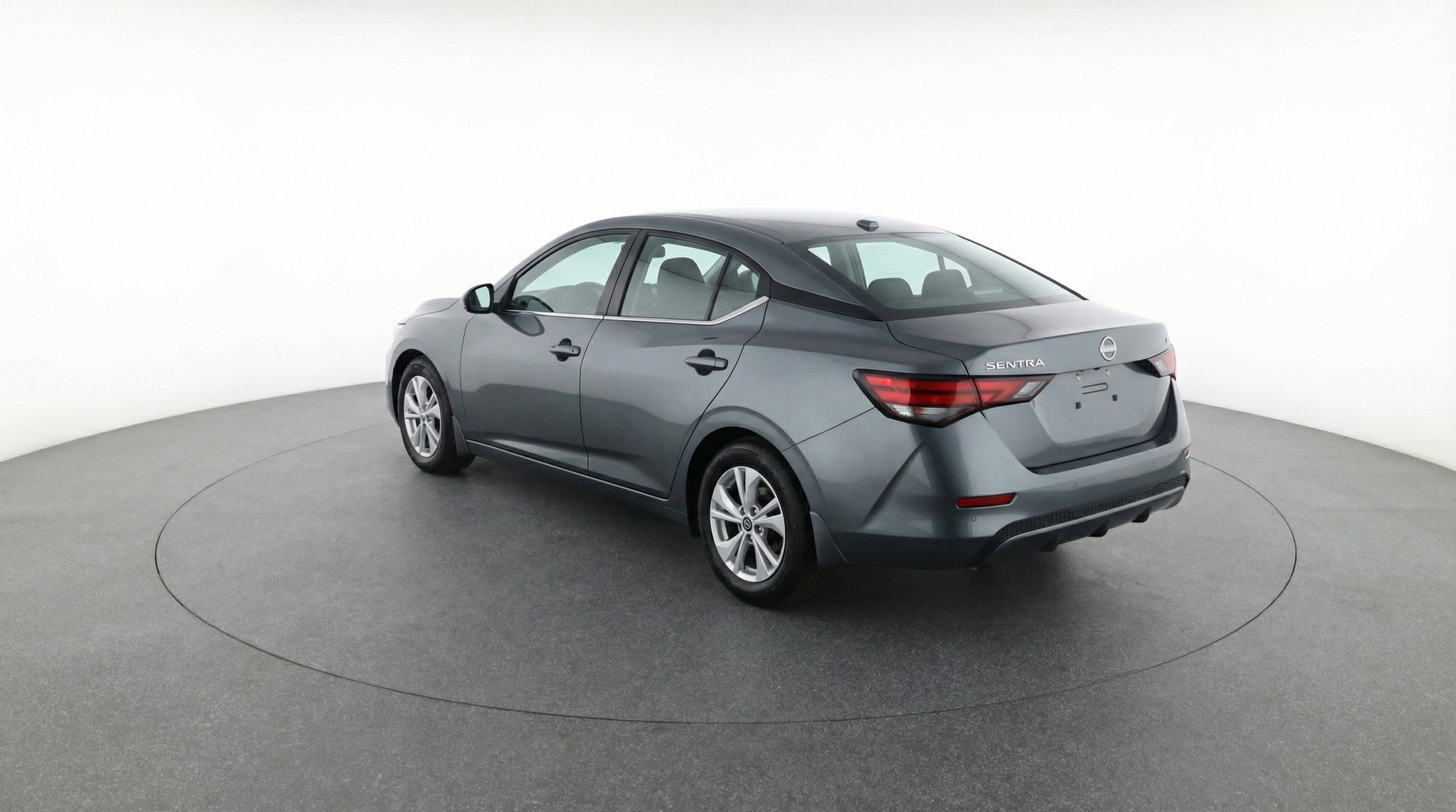 Used 2025 Nissan Sentra S image 6