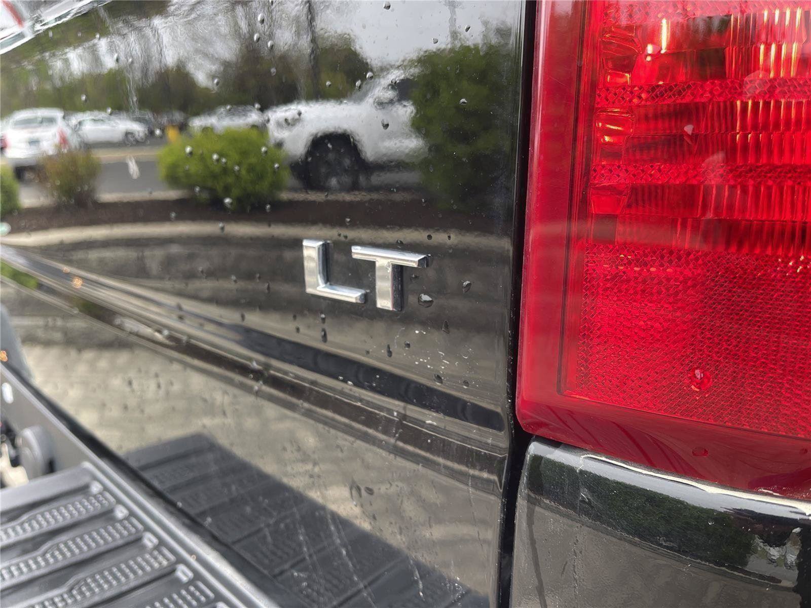 Used 2025 Chevrolet Silverado 1500 LT AWD/4WD image 15