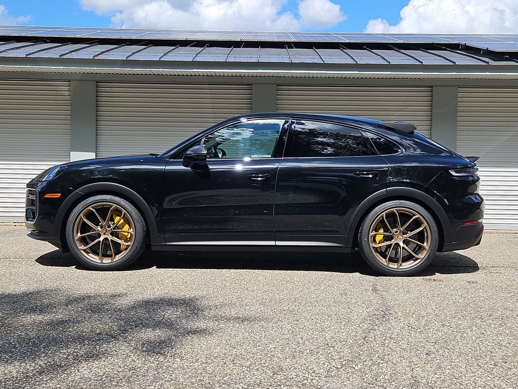 New 2026 Porsche Cayenne Turbo GT AWD/4WD image 2