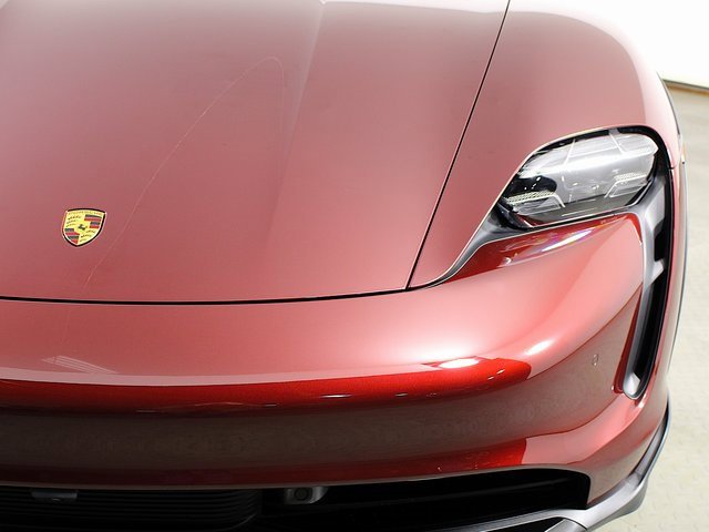 Used 2023 Porsche Taycan 4S image 11