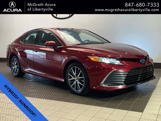 Used 2022 Toyota Camry XLE w/ Cold Weather Package FWD image 1